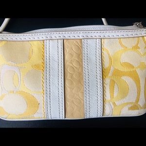 Small yellow coach clutch